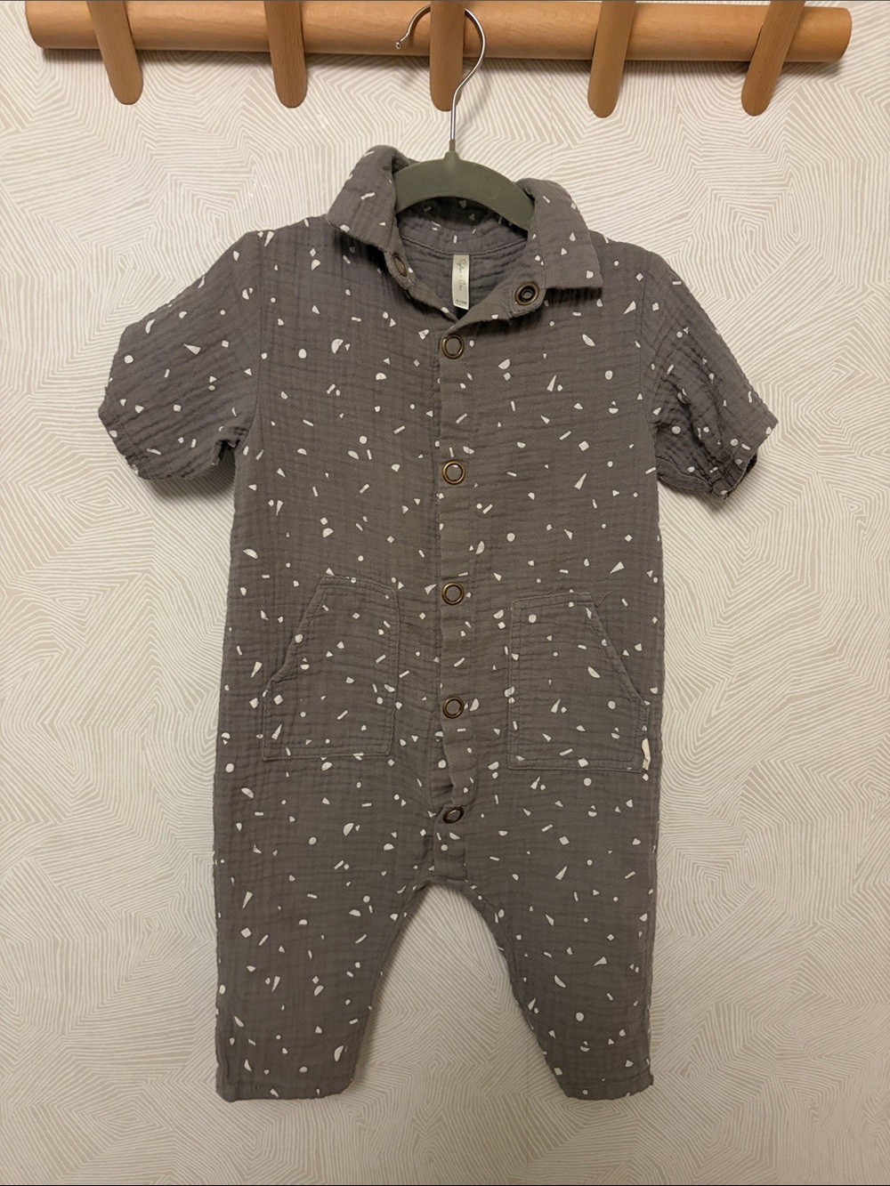 Rylee + Cru Gray One-Piece Footie with White Speckle
